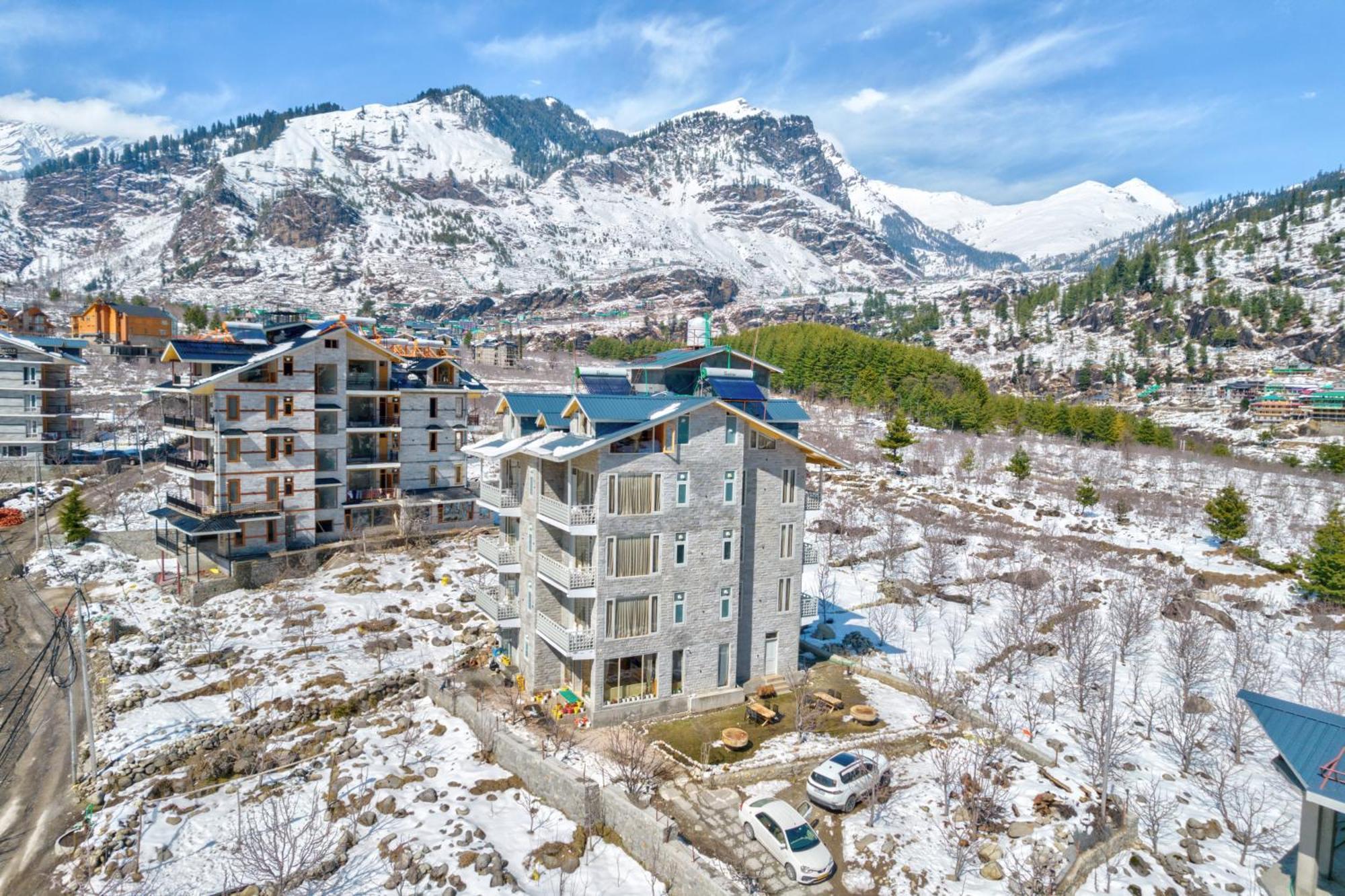 La Aero Resort Home In Snow Mountains Manāli Exteriör bild